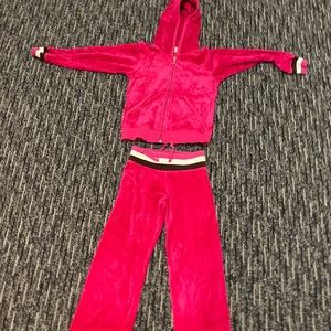 JUICY COUTURE pink Sweatsuit. VERY COMFY AND CUTE